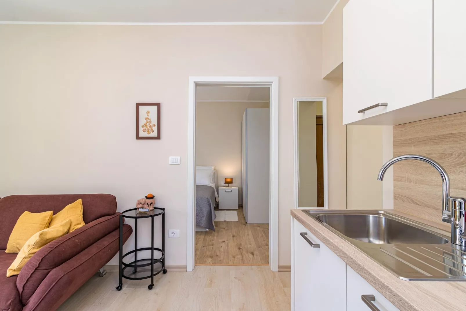 Laurus - Modern, Elegant Apartment (Rosemary)-Kitchen