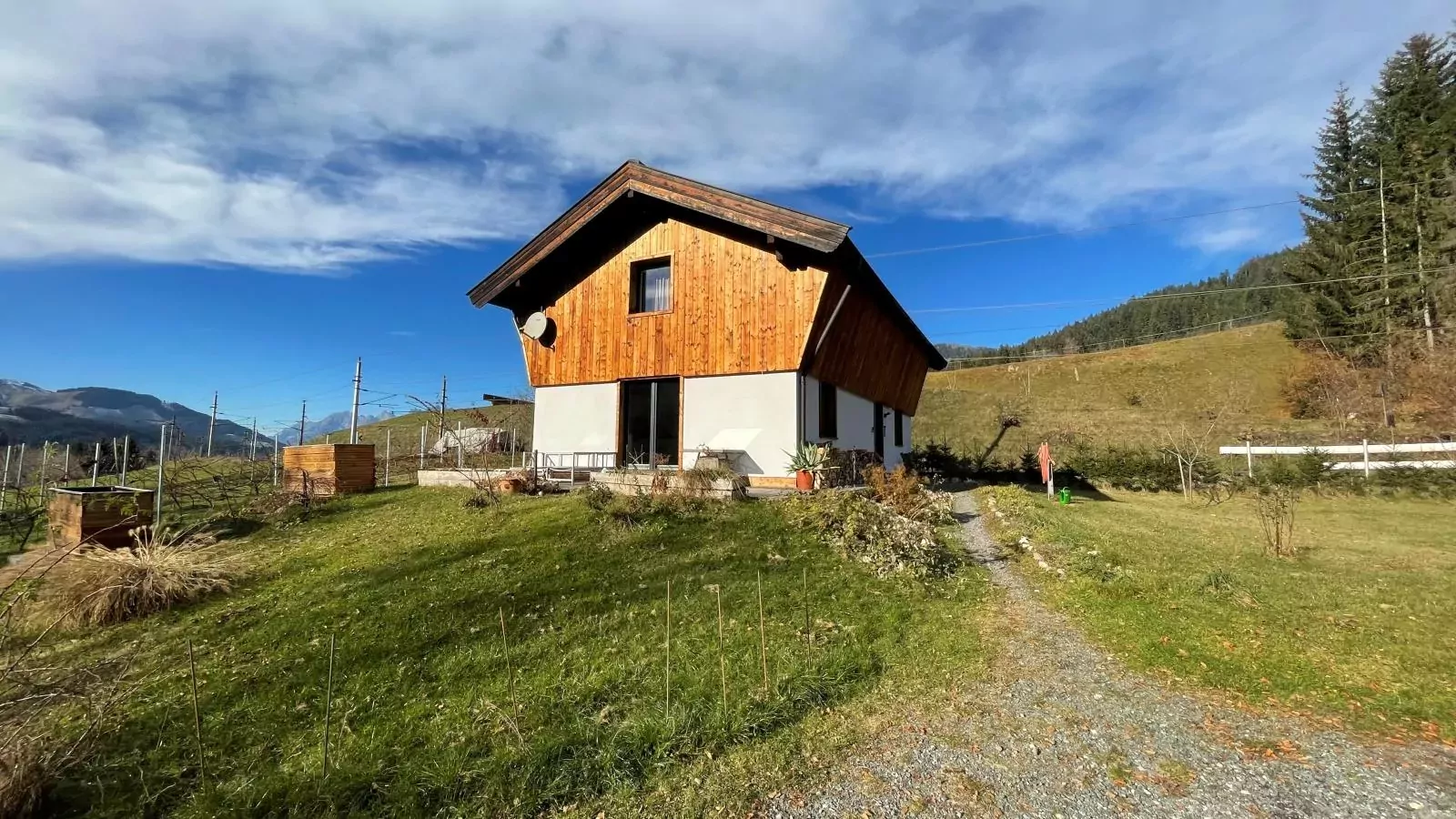 Rebenhaus-Außenbereich Sommer