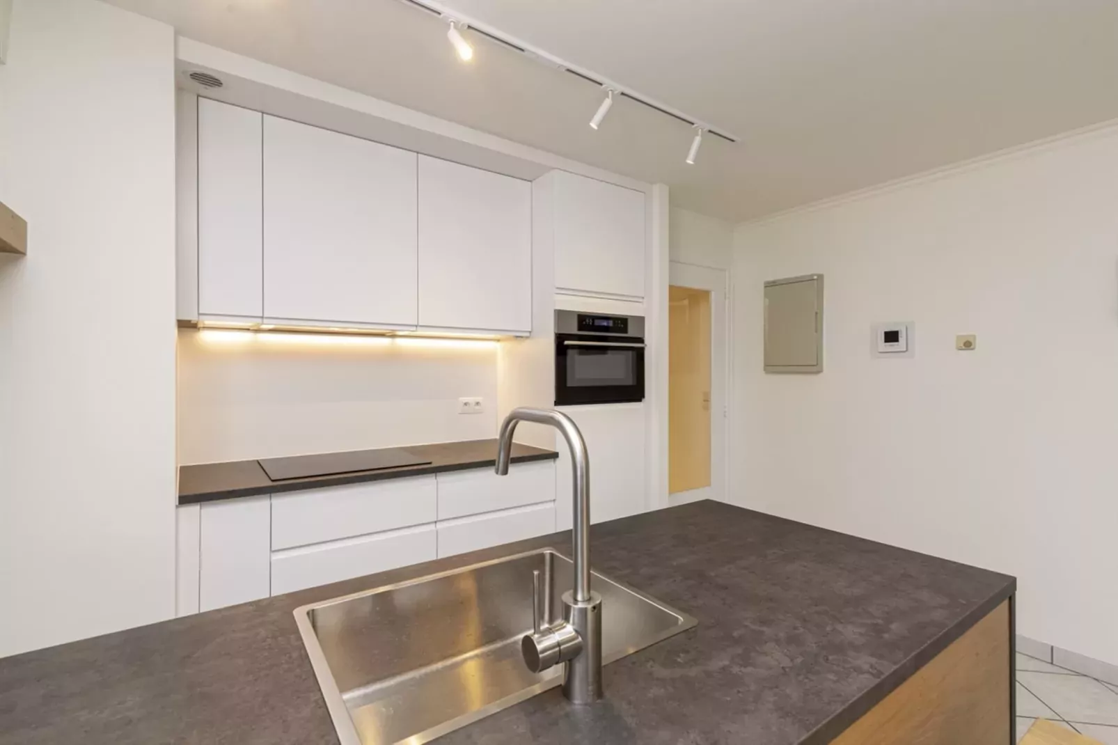 PARADIS - 5A-Kitchen