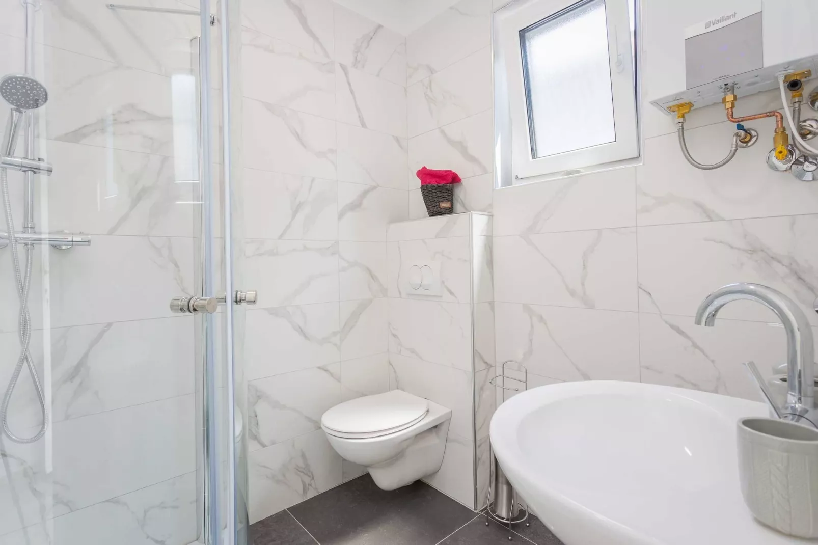 Eco - Beach House Peroj-Badezimmer