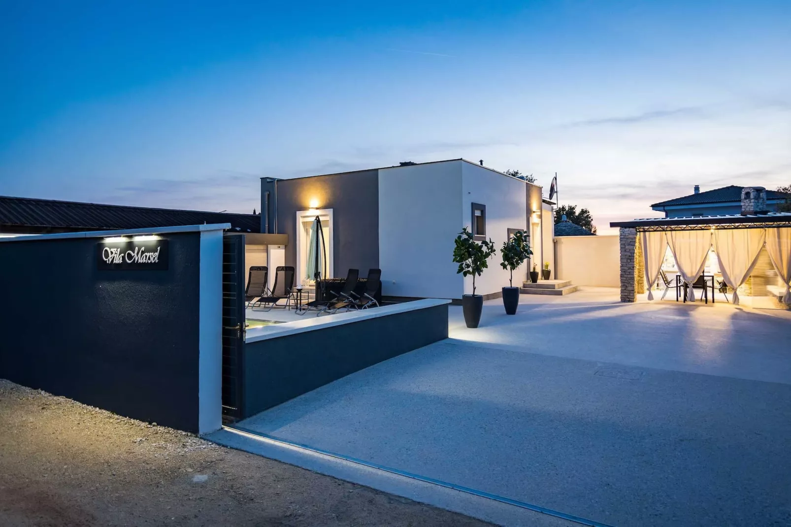Villa Marsel (4+2) - Private Pool and Jacuzzi - 10559844