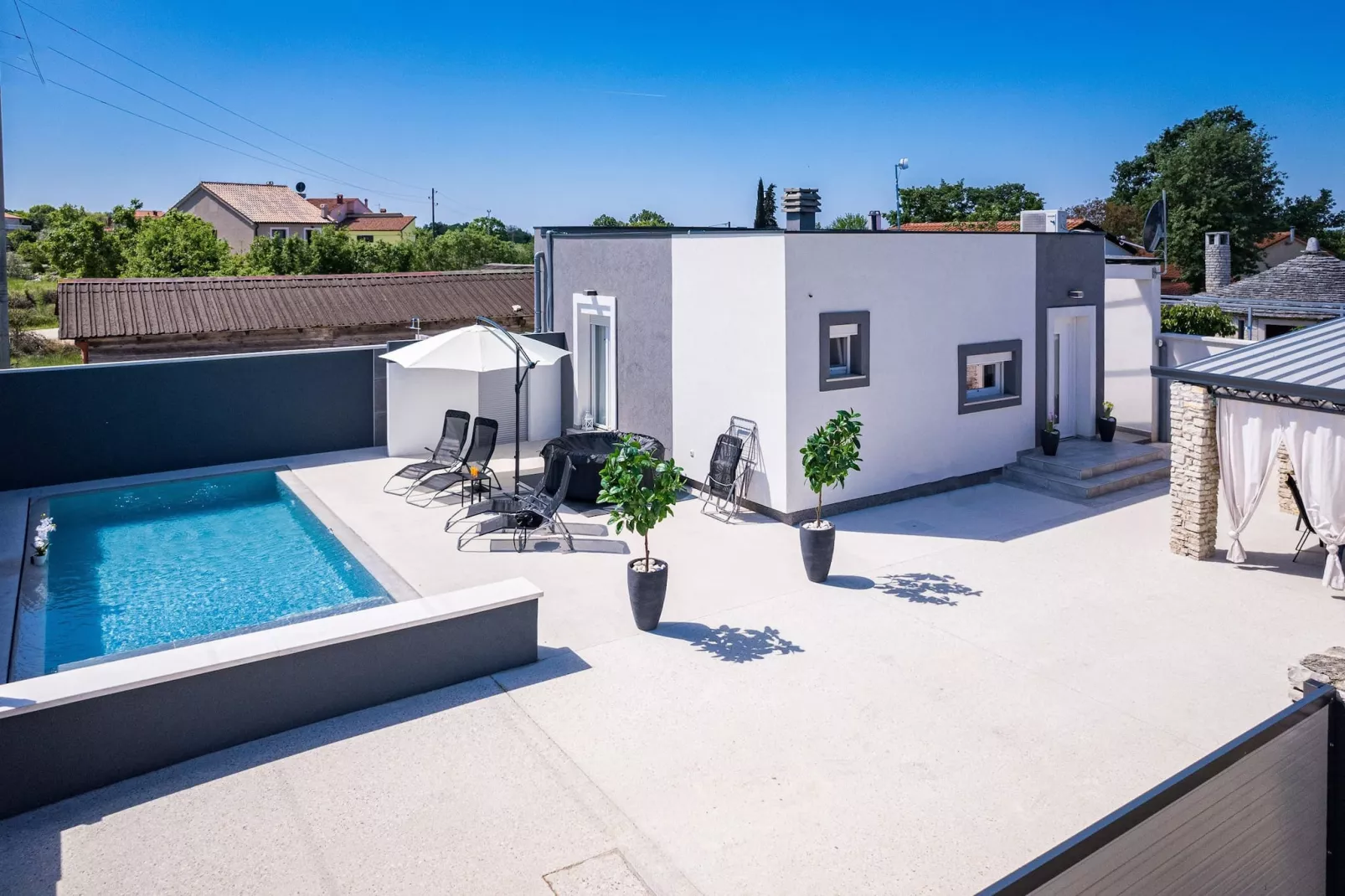 Villa Marsel (4+2) - Private Pool and Jacuzzi-Pool