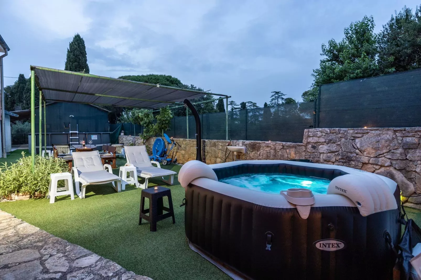 Kristijan & Jelena - Pool, Jacuzzi, Playground-Gardens summer