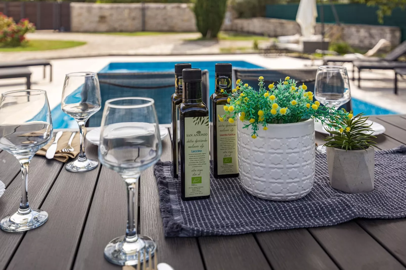 Villa San Antonio with Private Pool-Schwimmbad