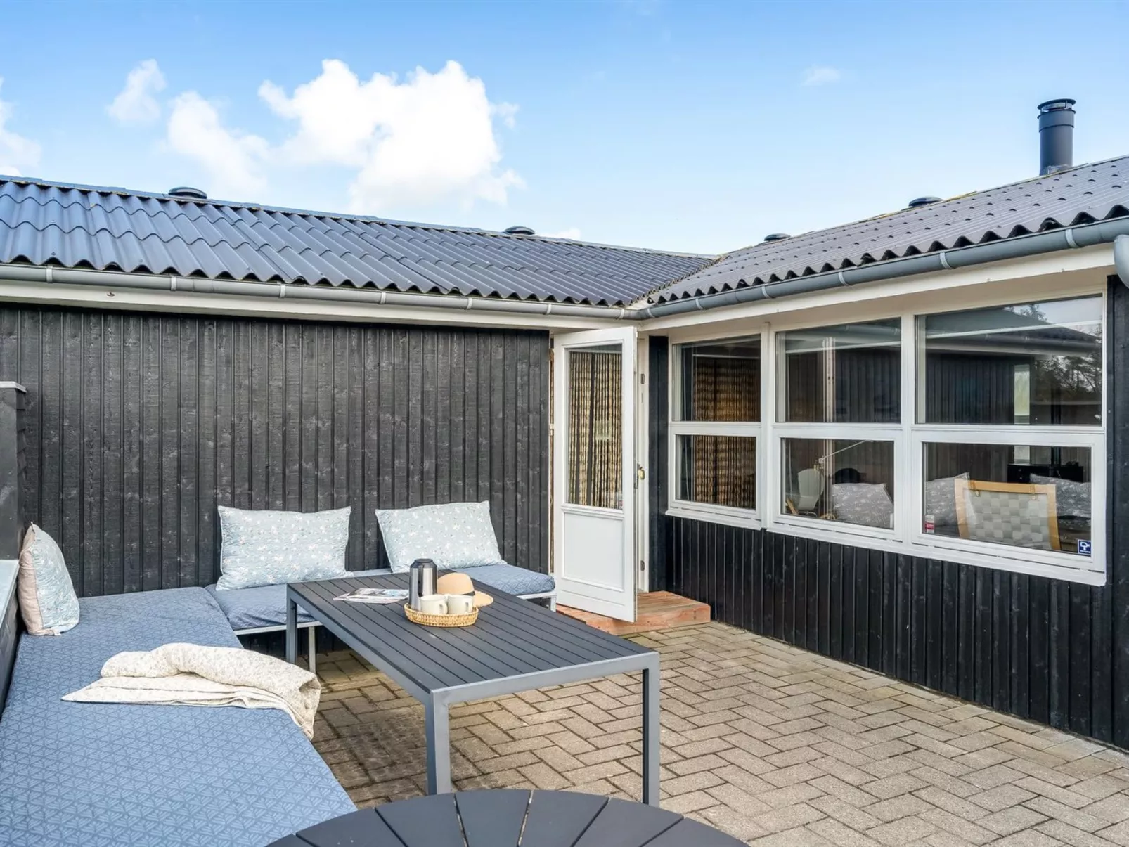 "Signe" - 700m from the sea-Outside