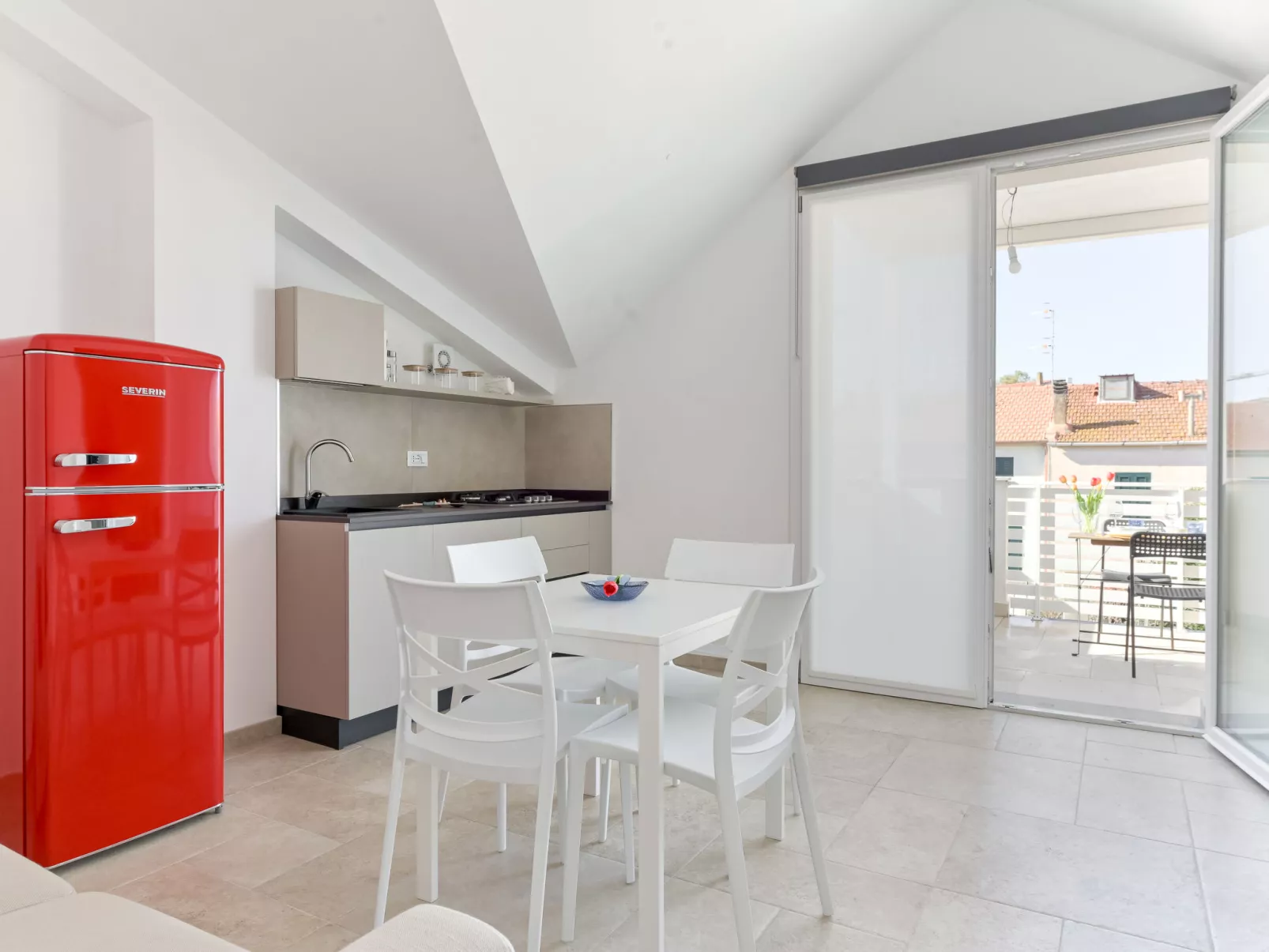 Cerboli-Inside