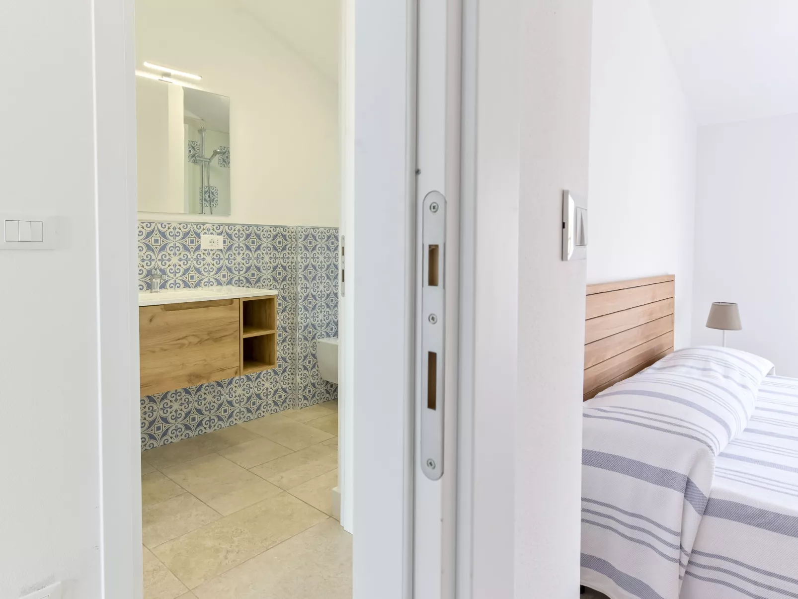 Cerboli-Inside