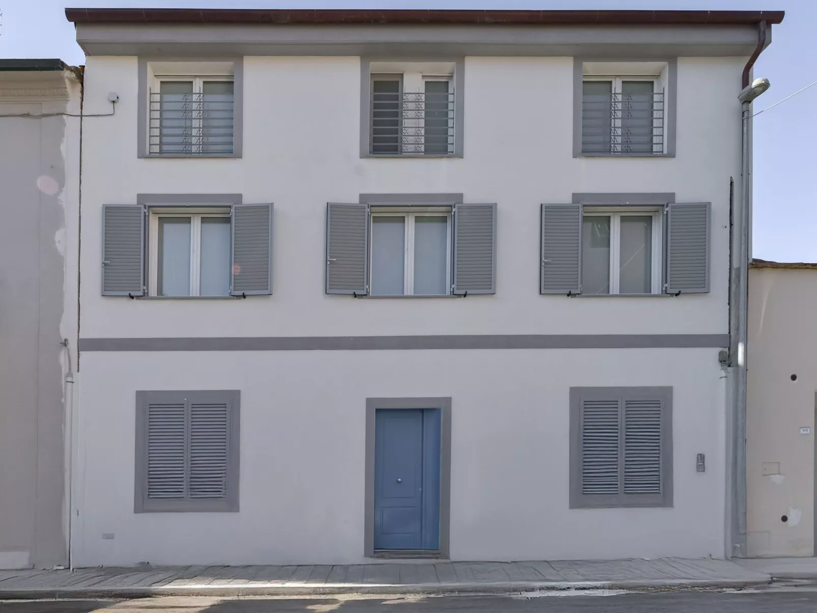 Cerboli-Outside