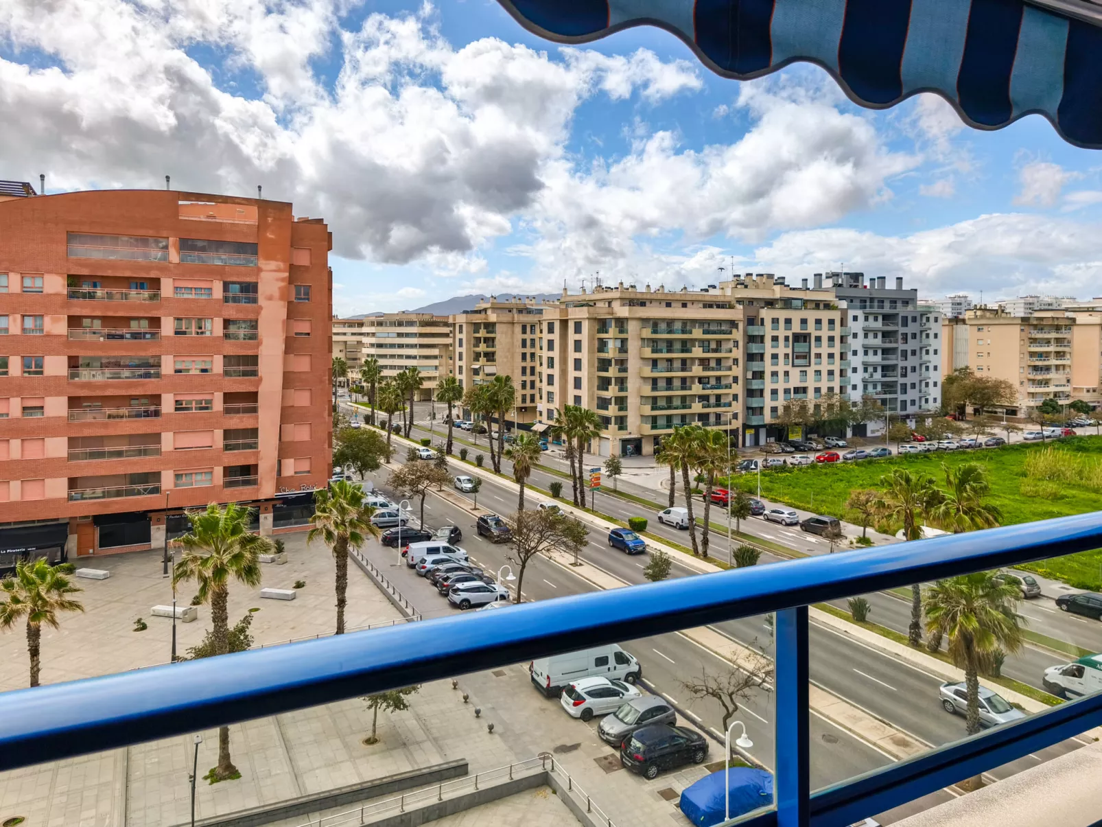 Malaga Pacifico-Outside