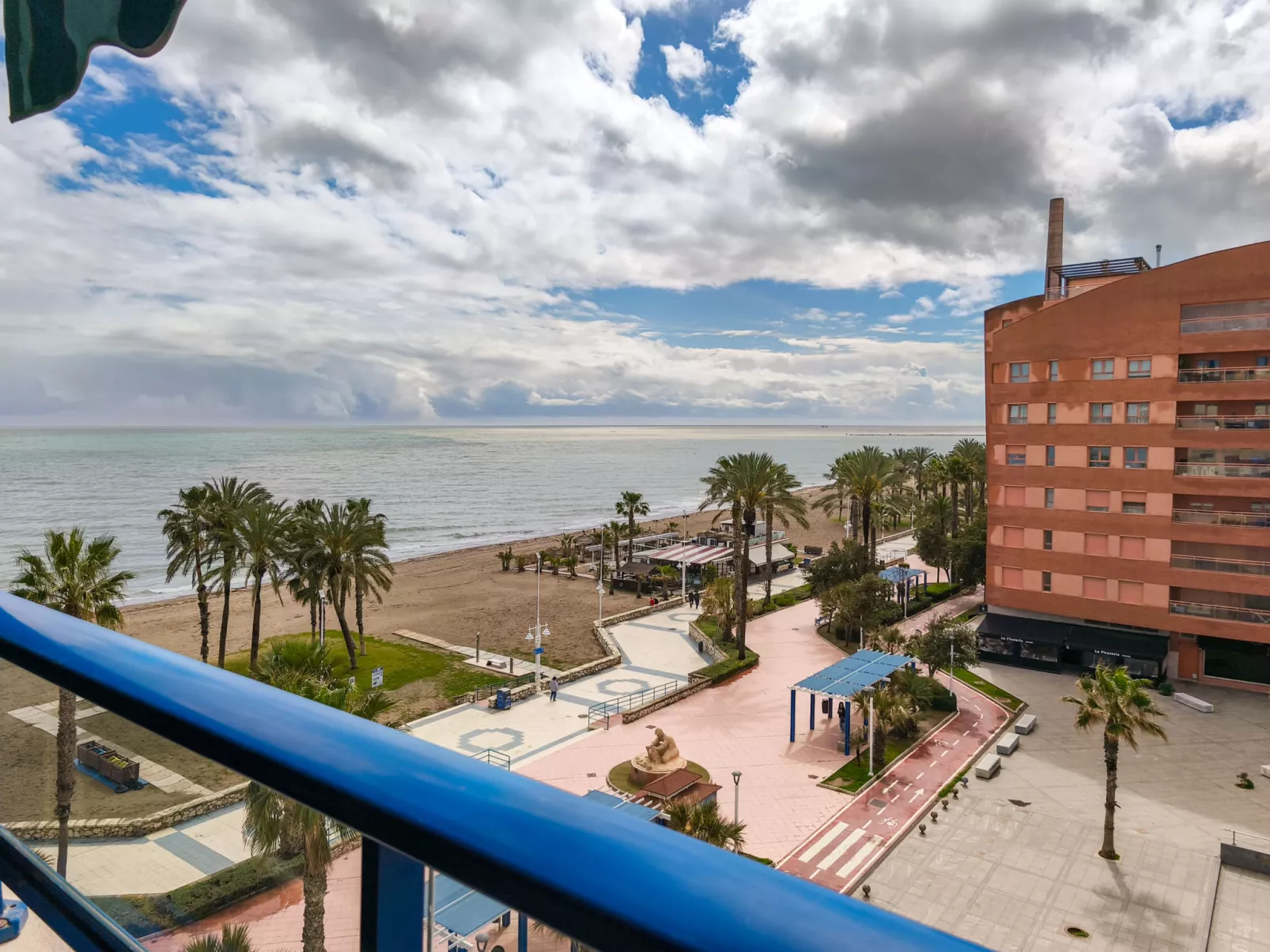 Malaga Pacifico-Outside