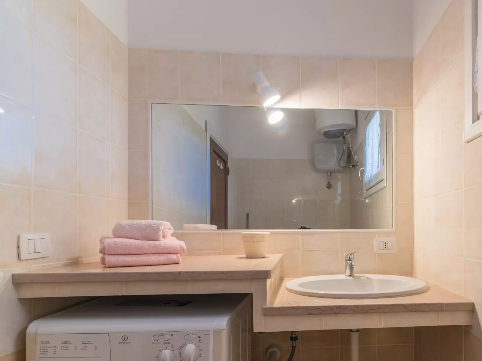 Vignola House 2-Inside