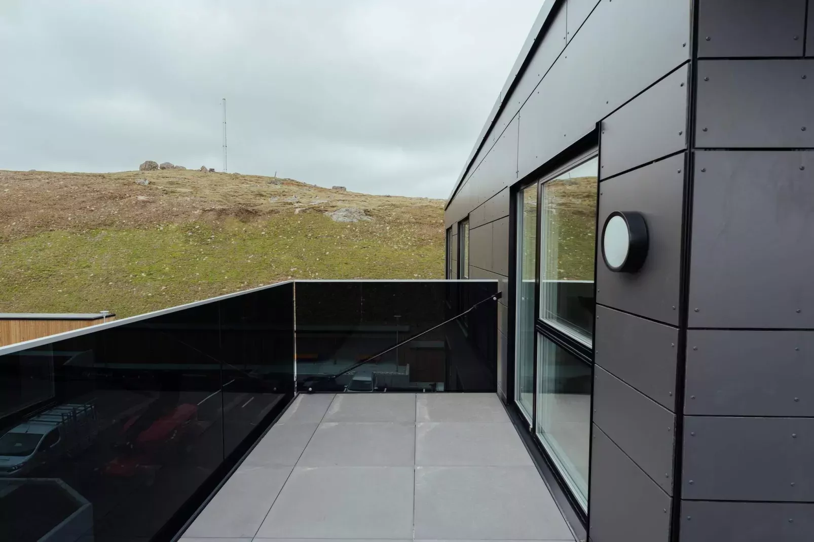Stunning apartment with city views-View