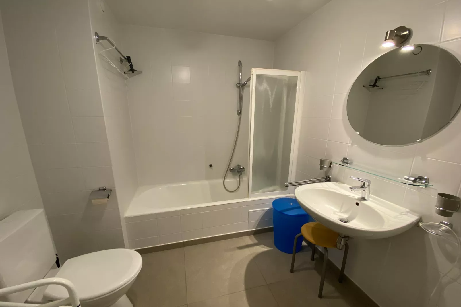 SPINNAKER I 0105GAR-Bathroom