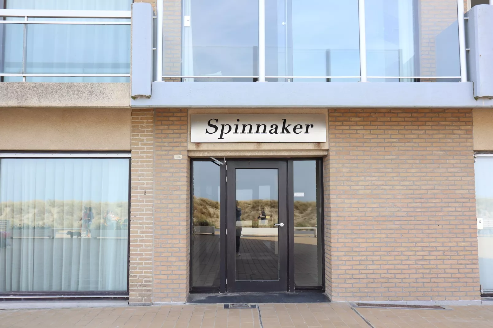 SPINNAKER I 0105GAR-Reception hall
