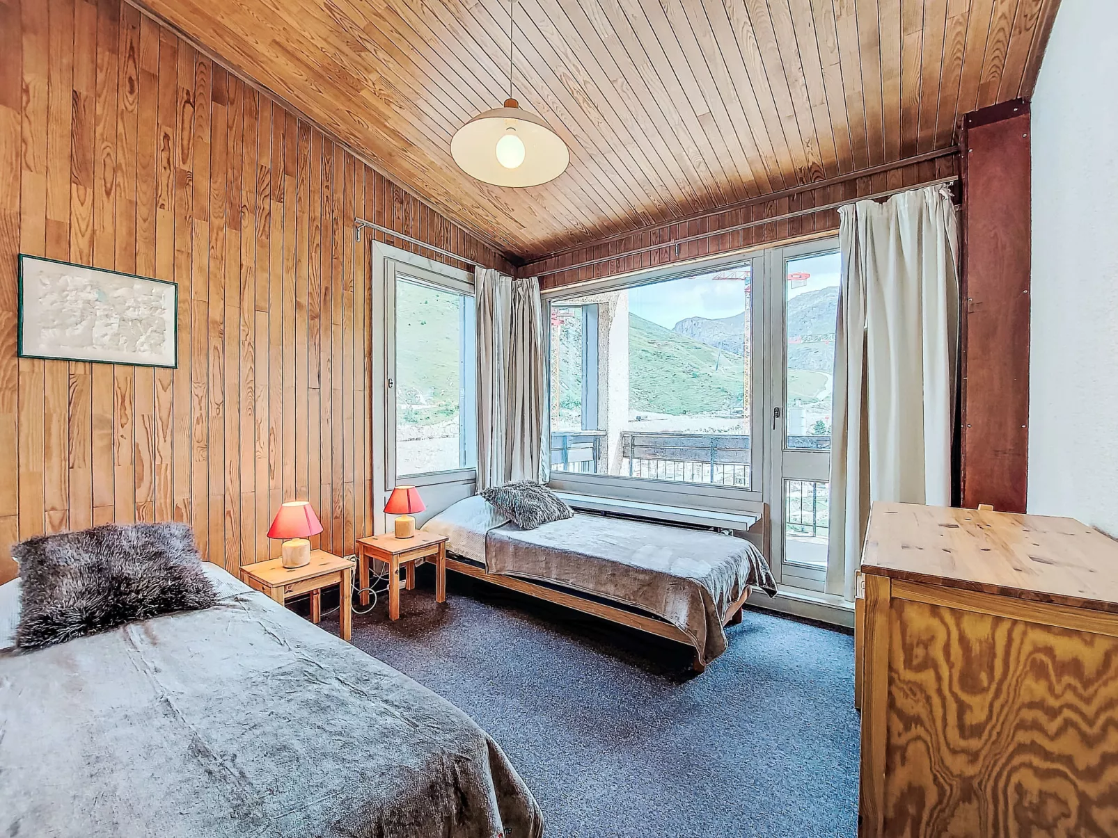 Le Grand Tichot A et B (Val Claret)-Inside