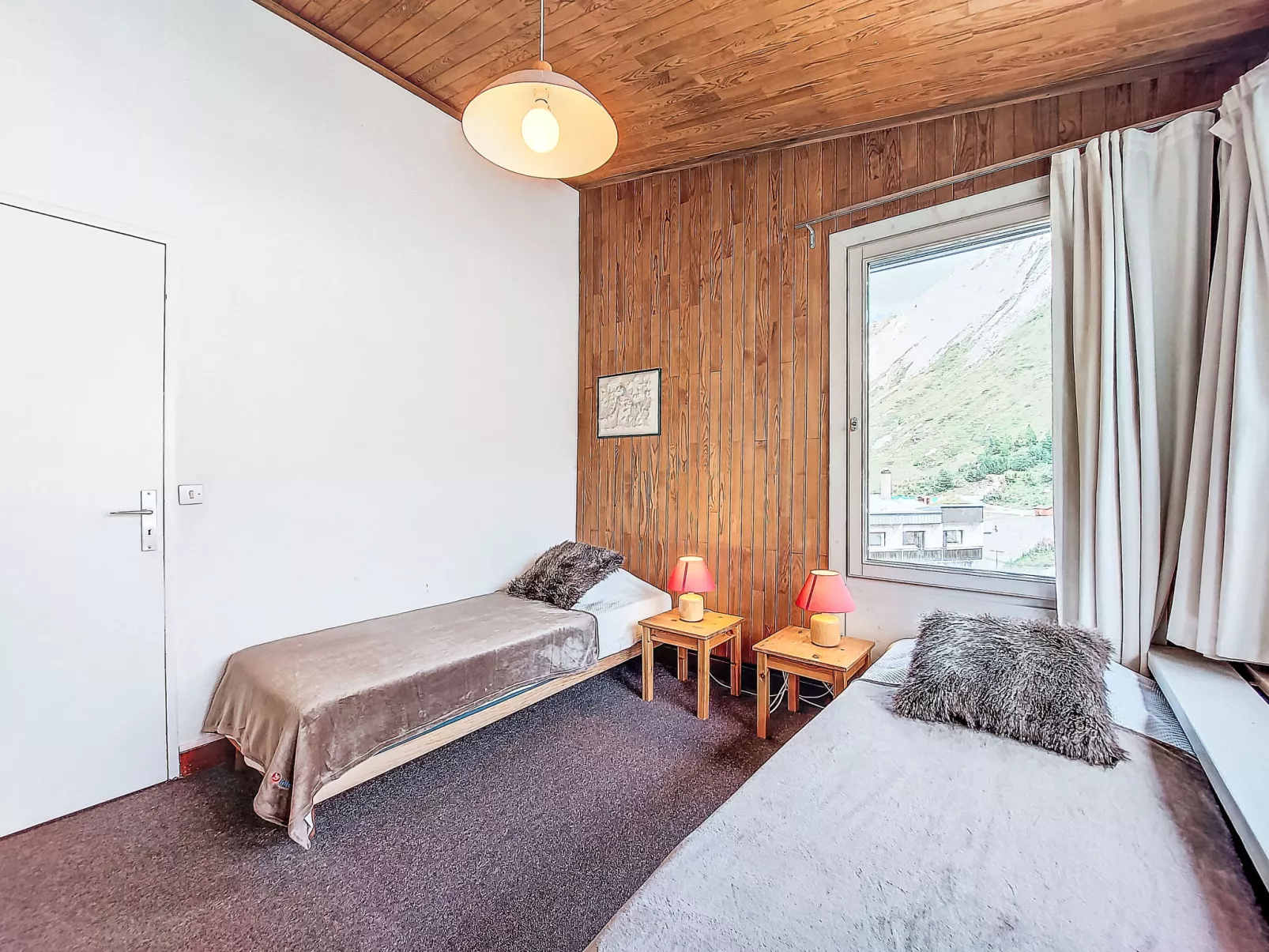 Le Grand Tichot A et B (Val Claret)-Inside
