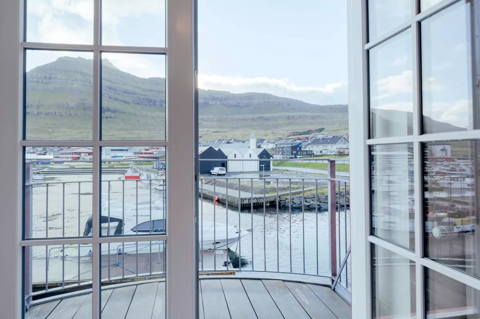 Marina Hideaway in Leirvík - By Traum Ferienwohnungen-Indoor