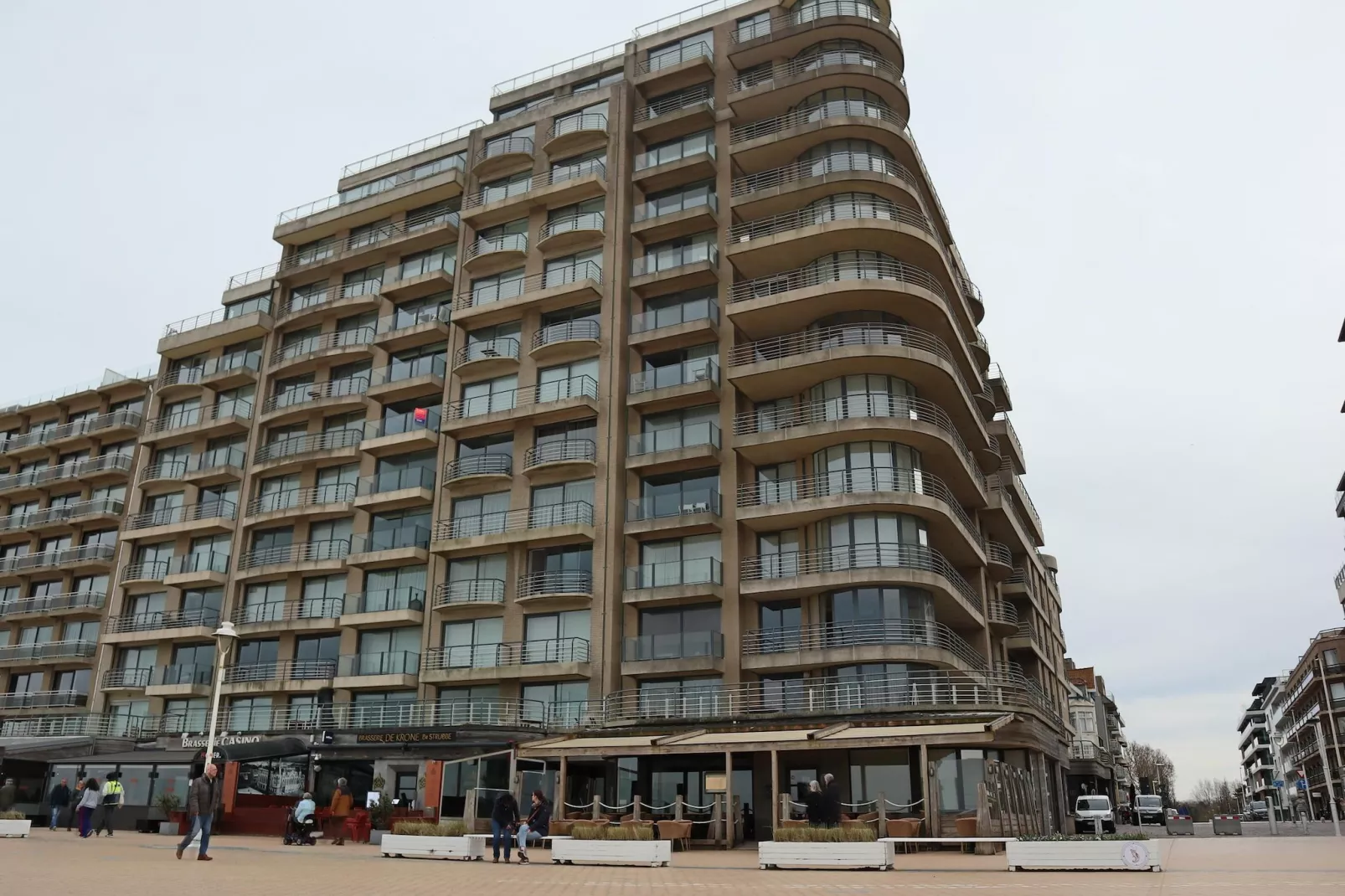 CASINO AB B0701GAR-Exterior summer