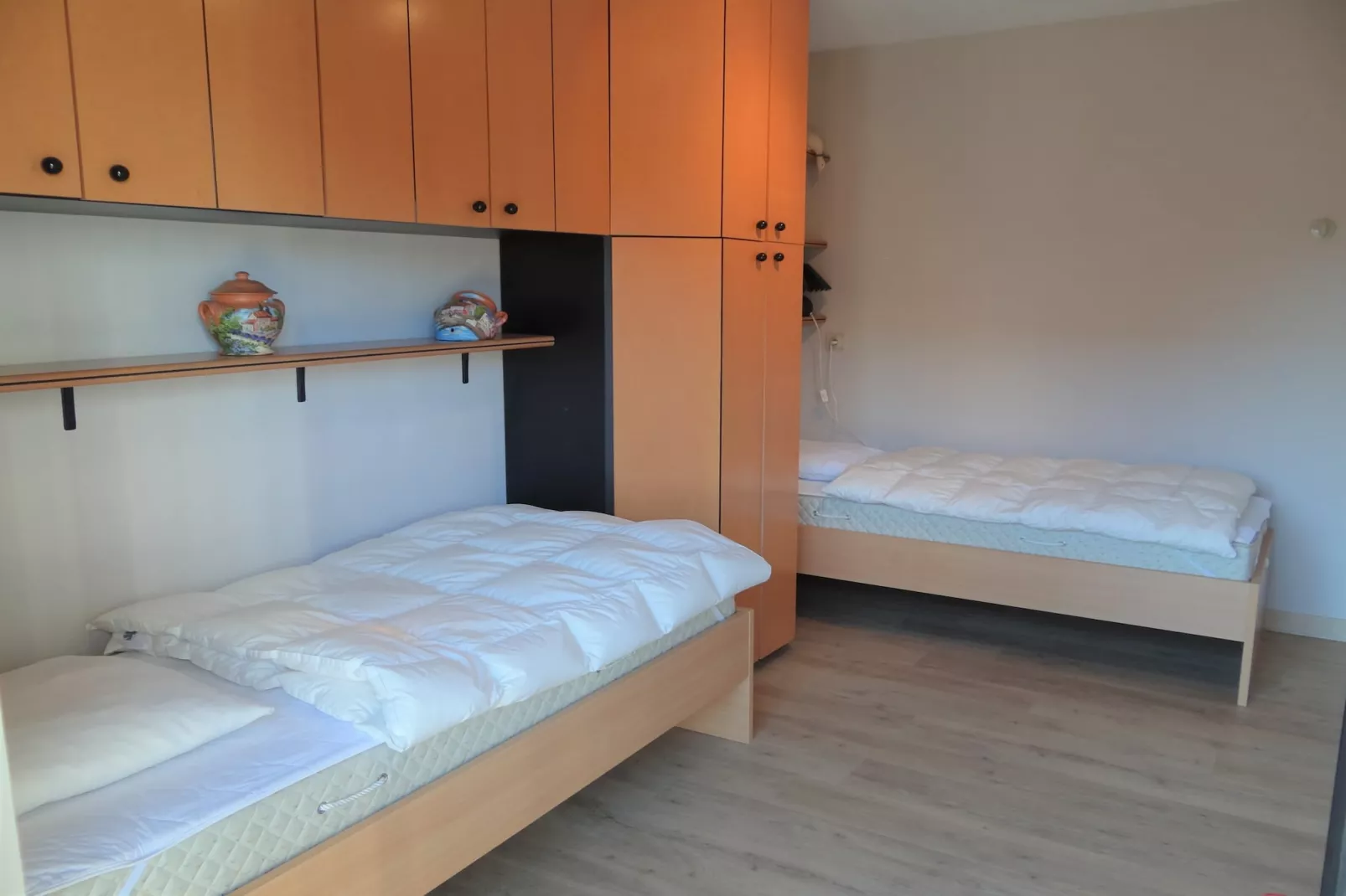 DE BRANDING 601-Bedroom