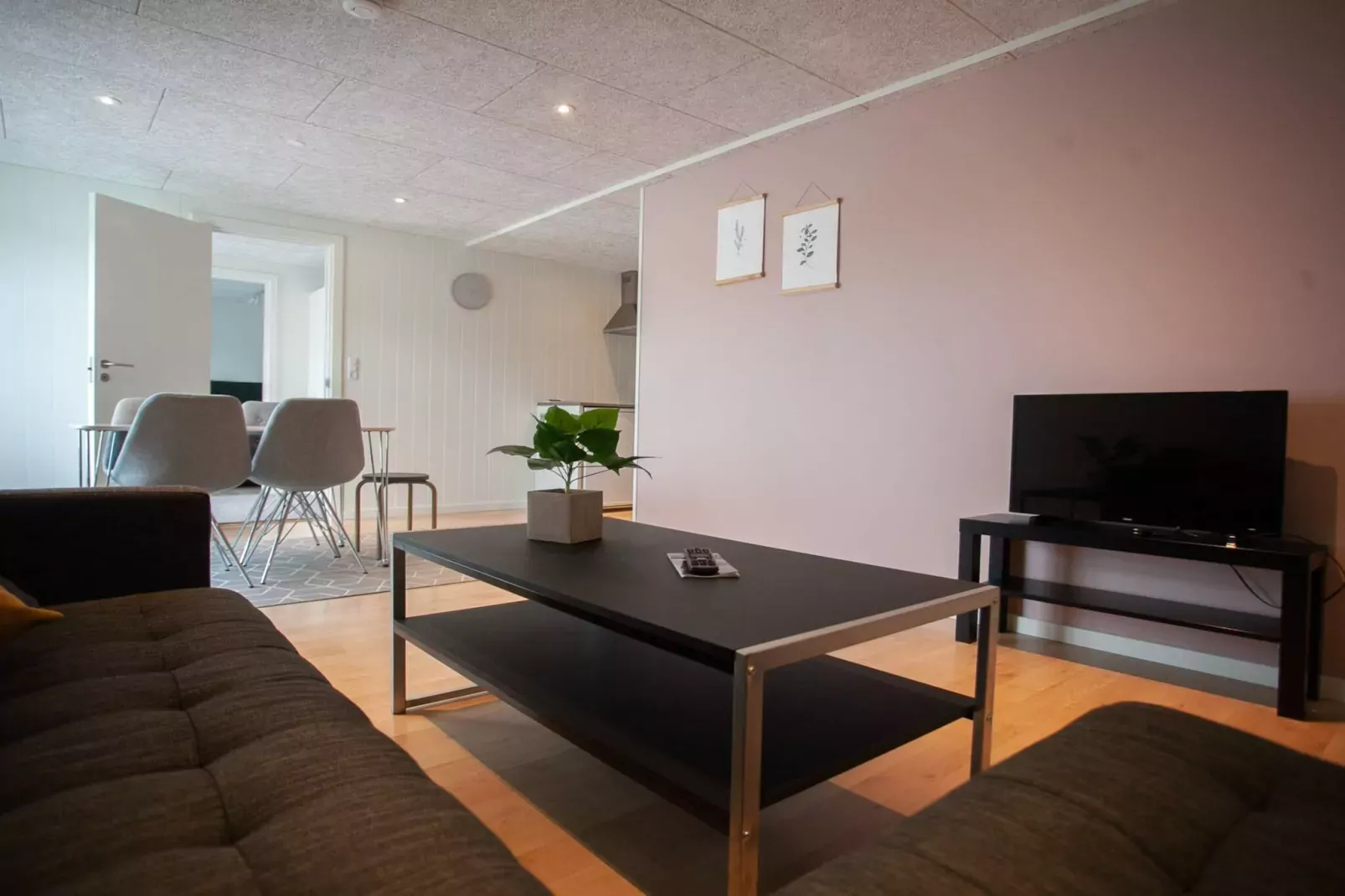 Modern Retreat in Midvagur - By Traum Ferienwohnungen-Indoor