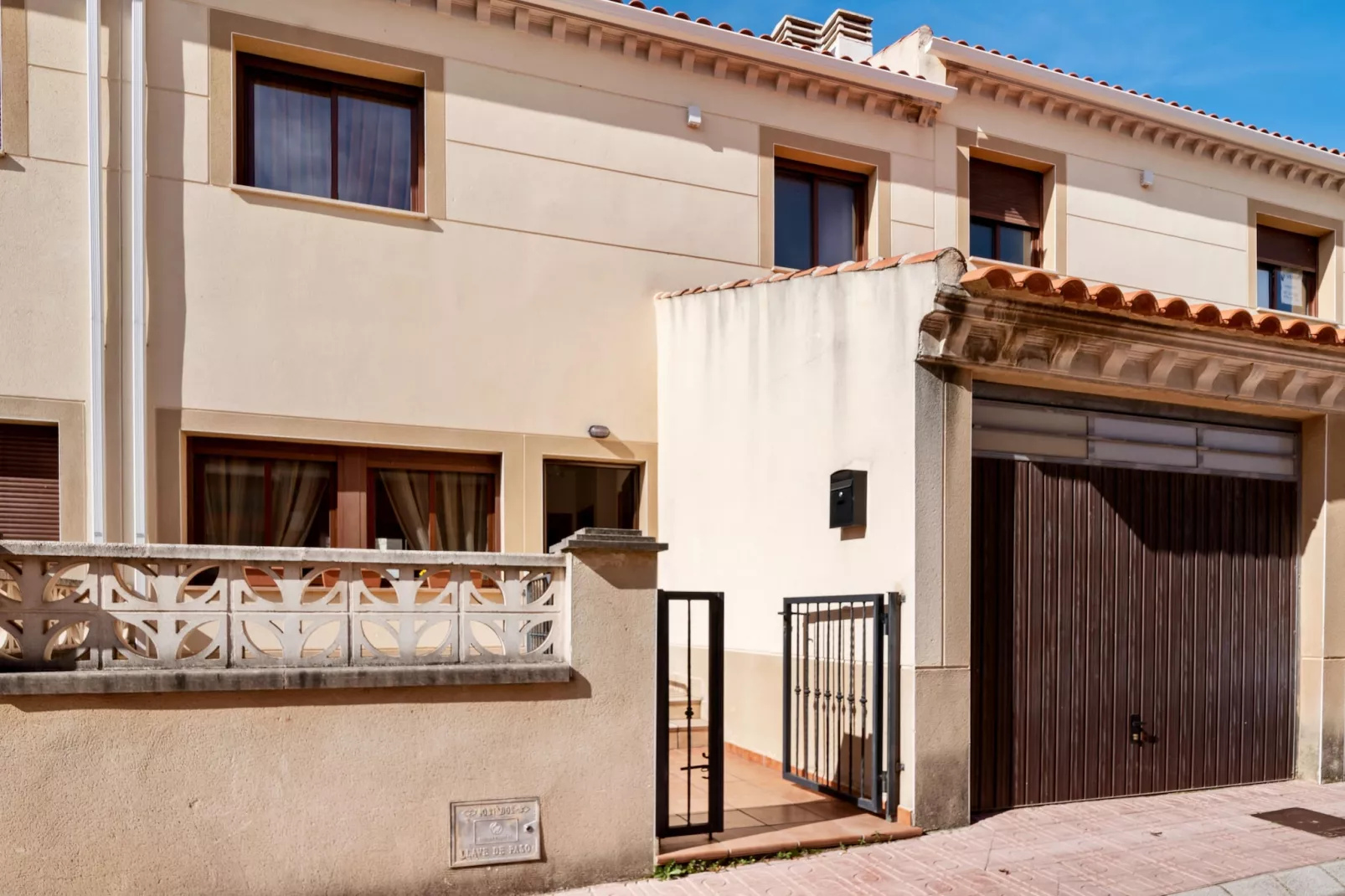 Bienservida-Exterior summer