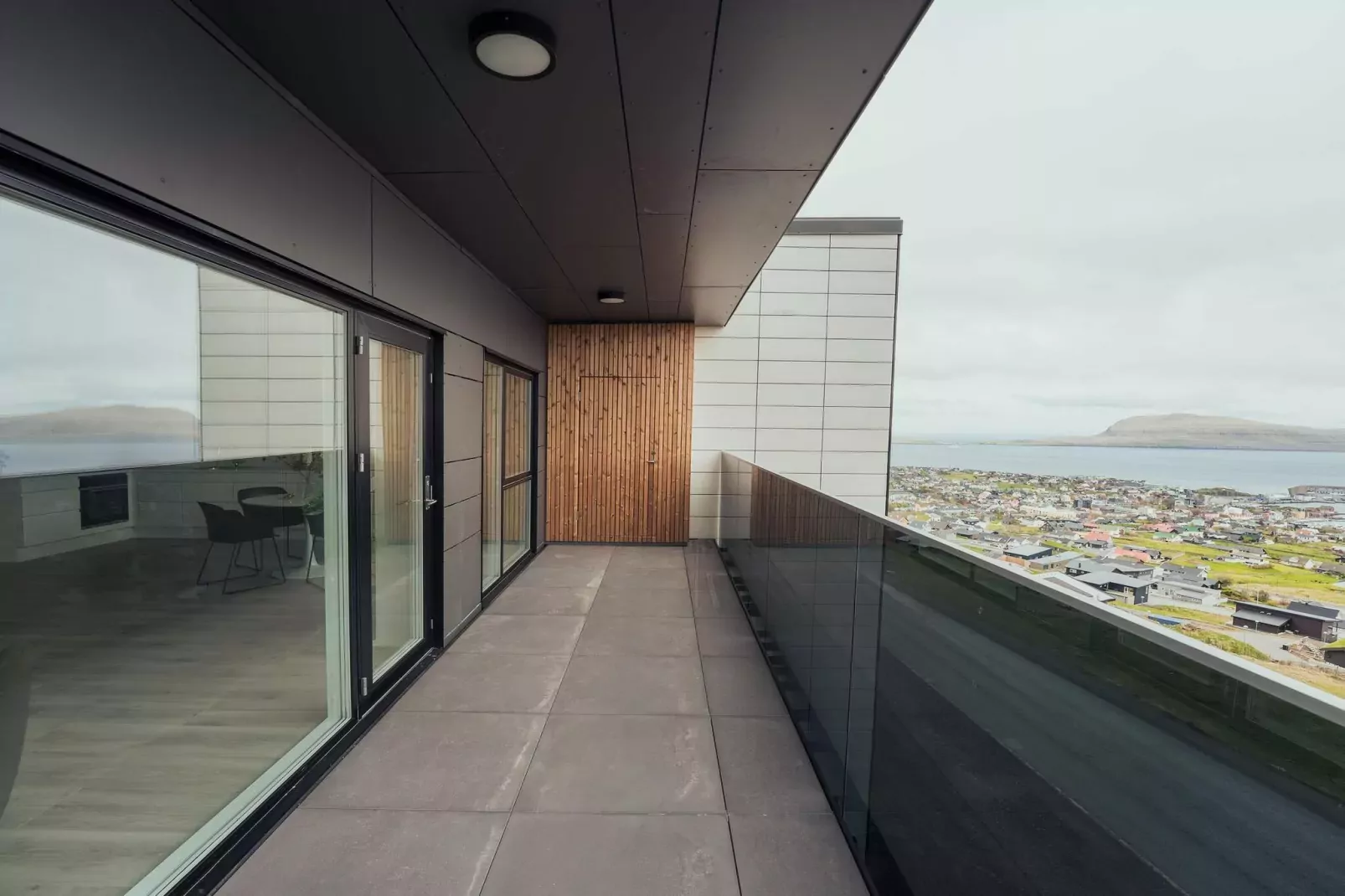 Nice apartment with sea-views-Indoor