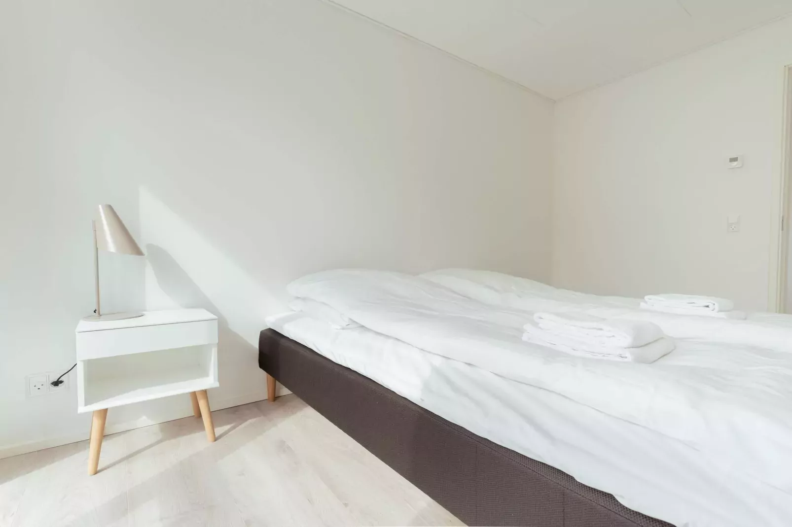 Sea-view apartment in prime area-Indoor