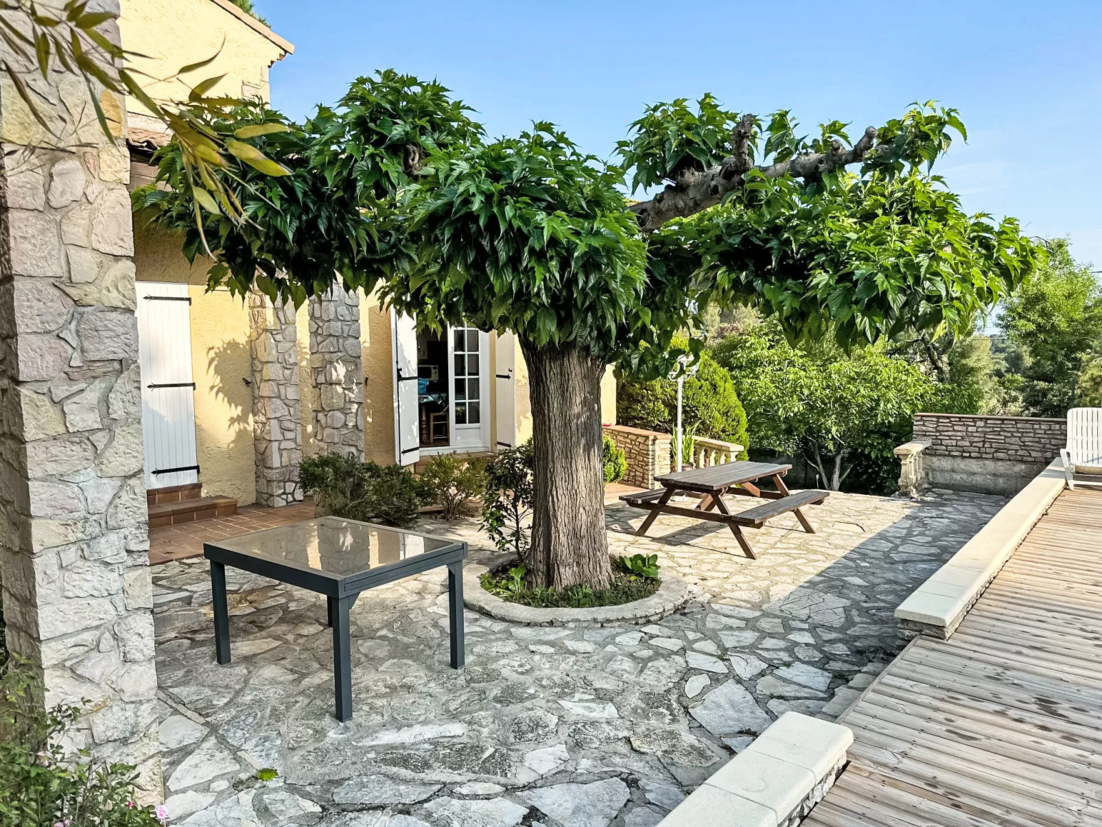 La Bastide de la Cigale-Outside