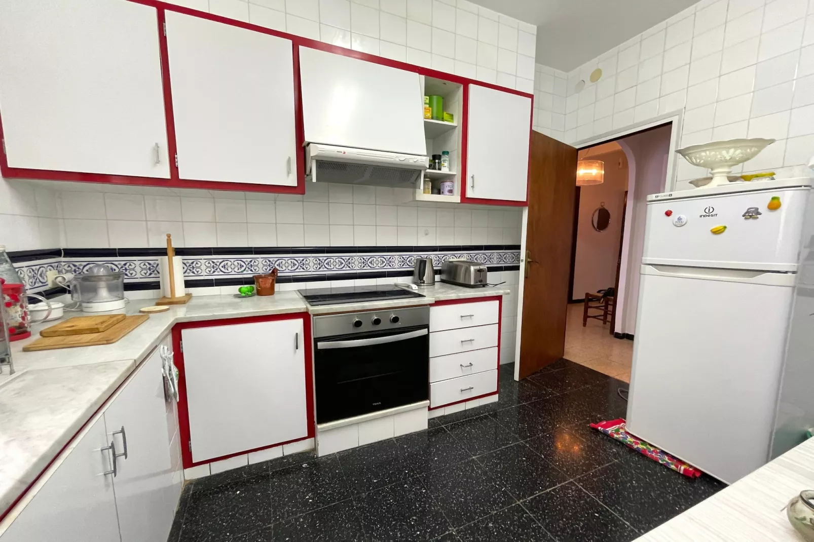 LA TORRE 32 ATIC-Kitchen