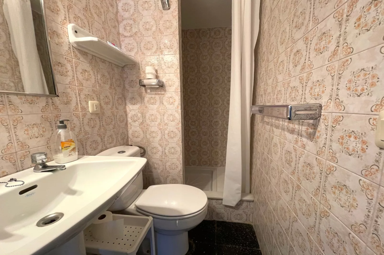 LA TORRE 32 ATIC-Bathroom