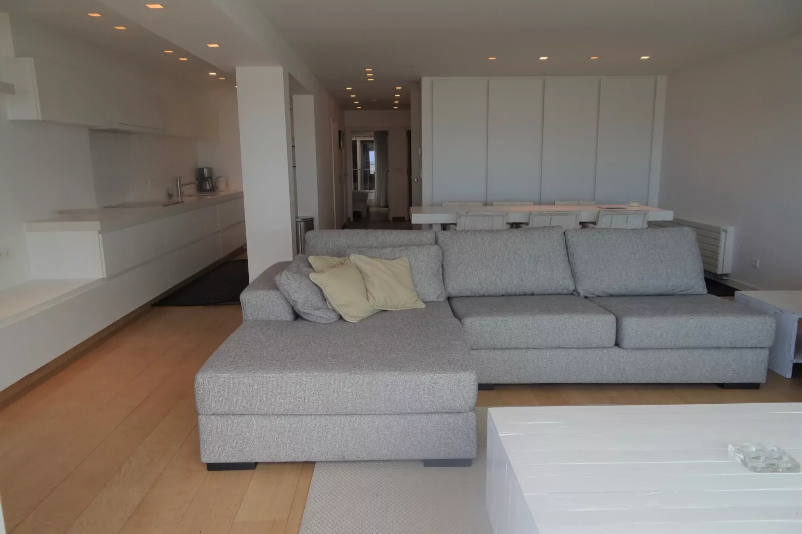 SUN BEACH I-Living room