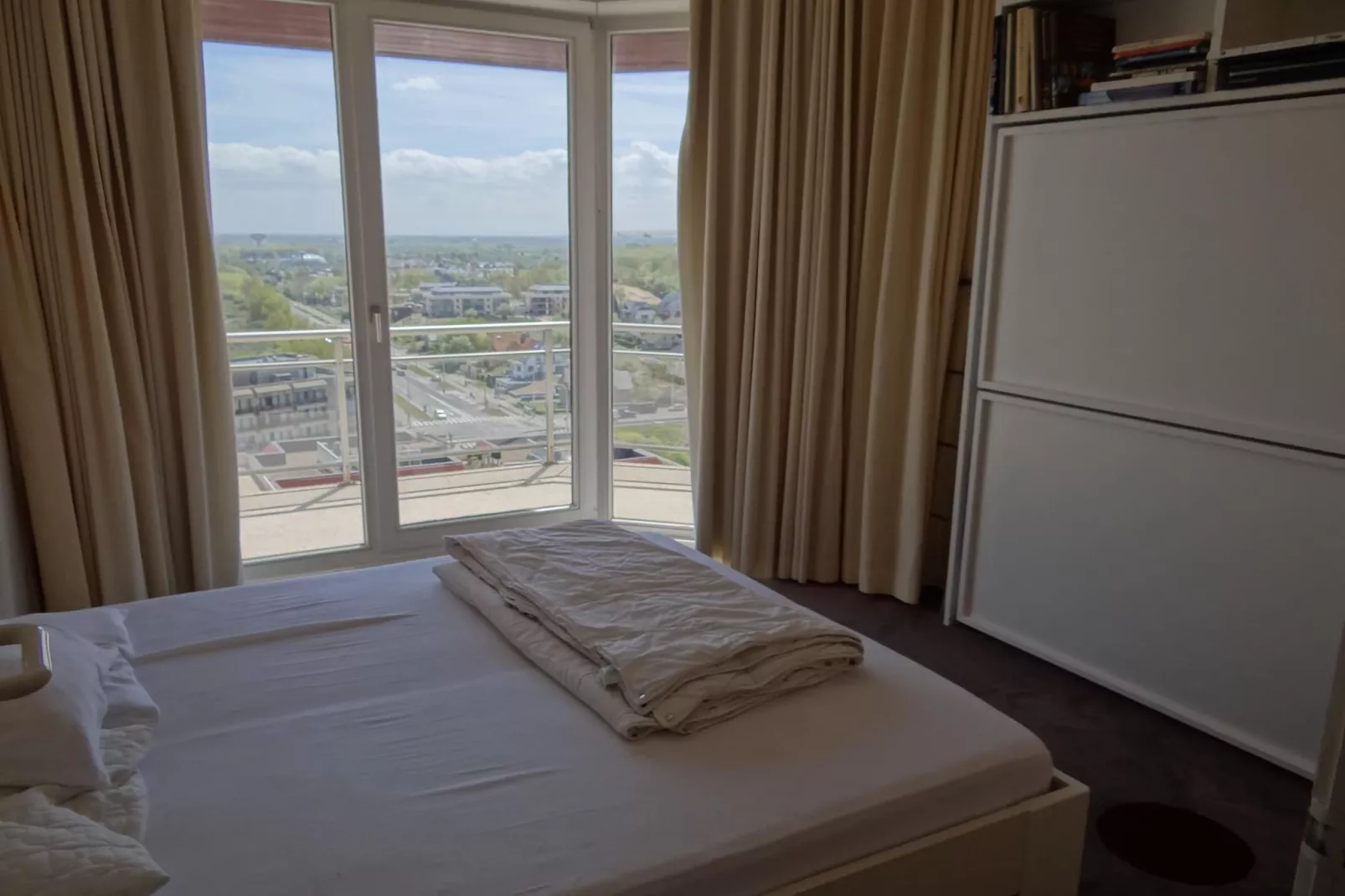 SCORPIO BI-Bedroom