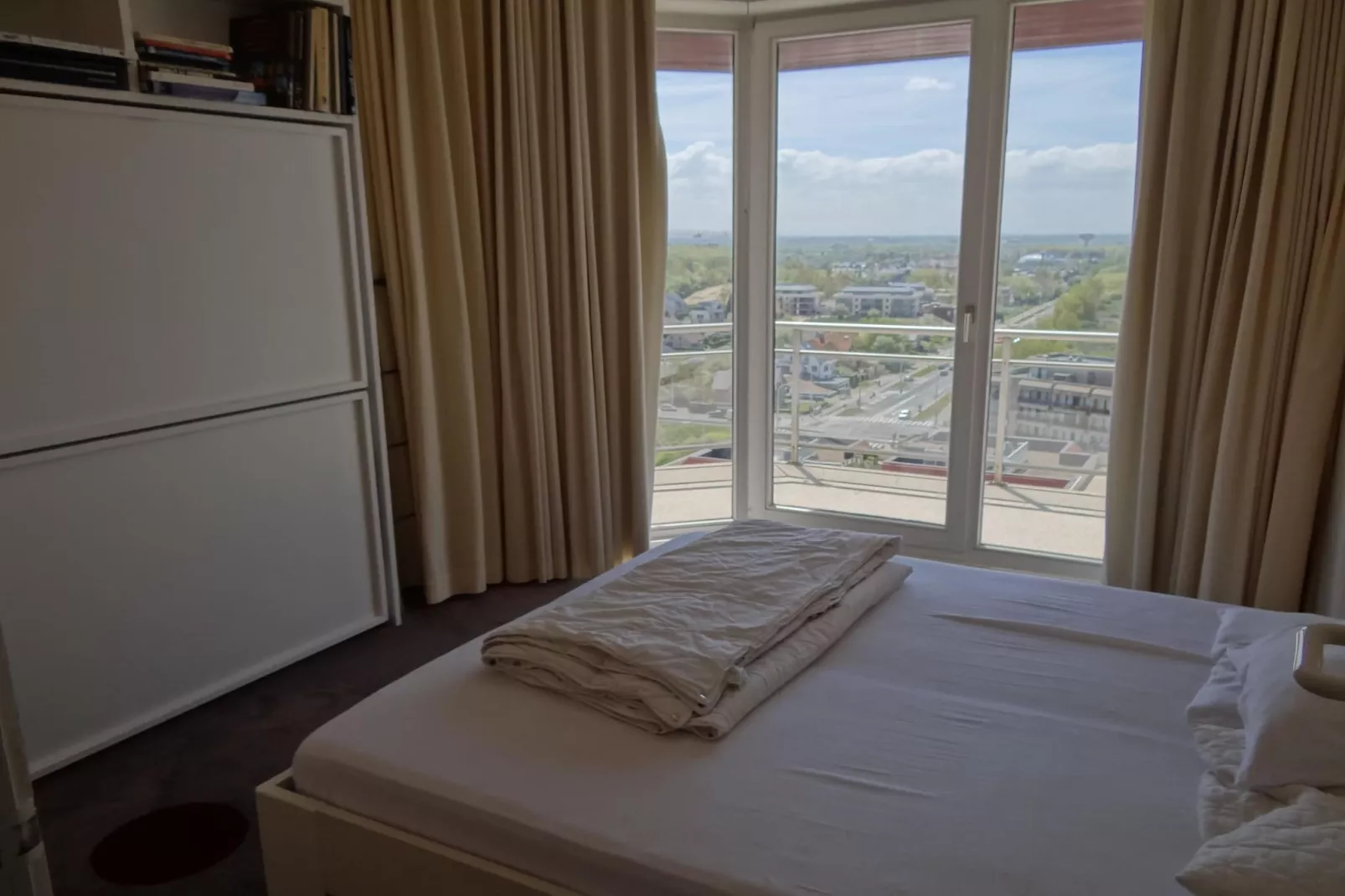 SCORPIO BI-Bedroom