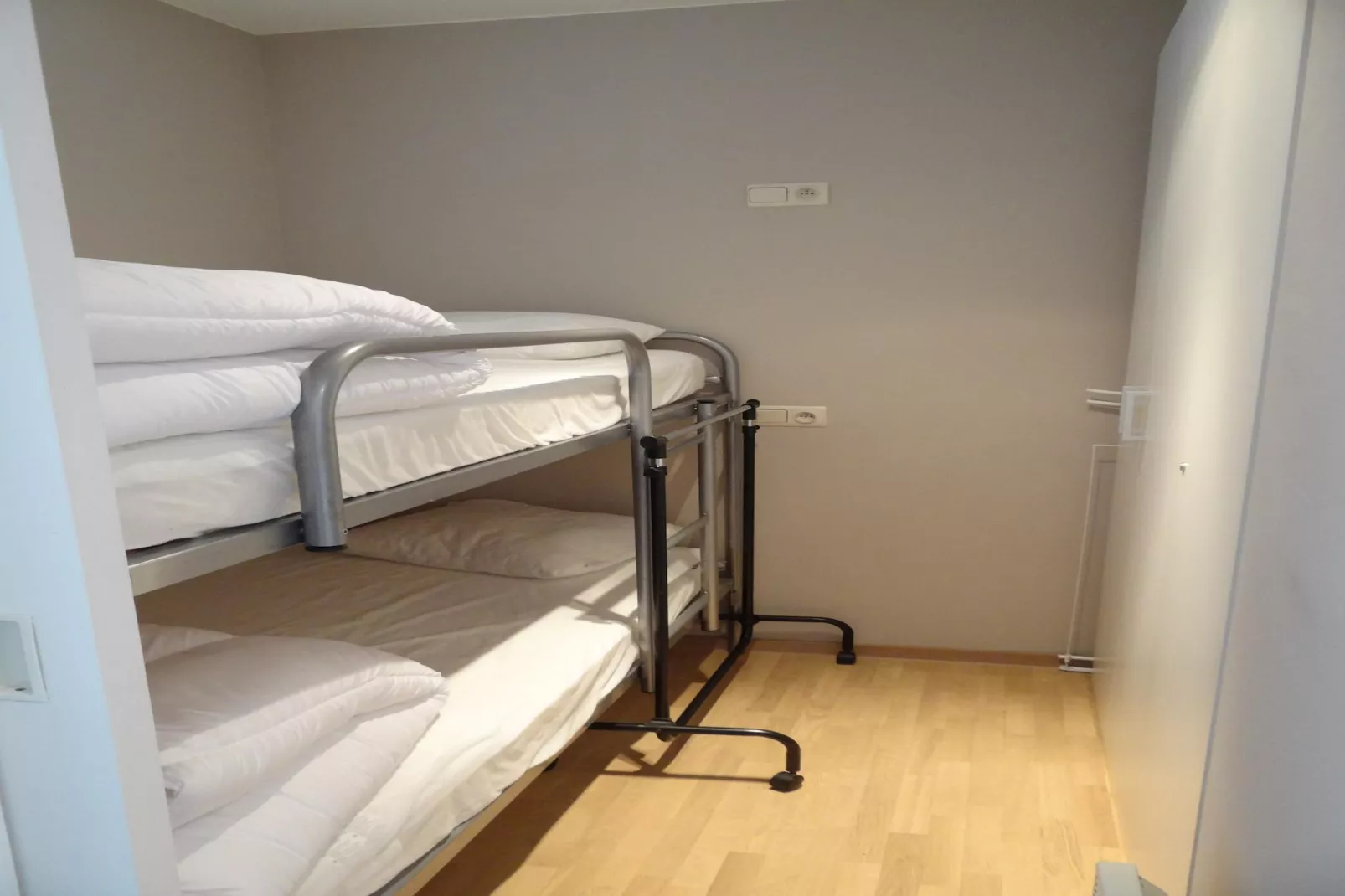 CASINO C-Bedroom