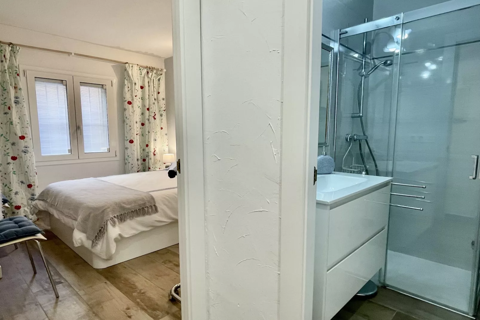 ANDROMEDA-Bedroom