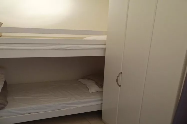 GAUDI 504-Bedroom