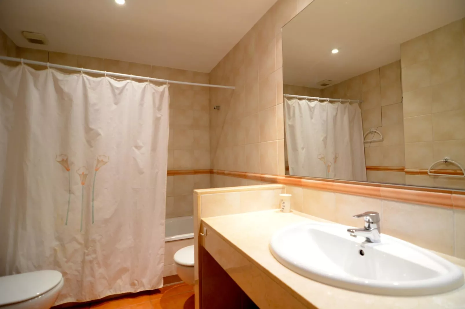 GREEN MAR F 104-Bathroom