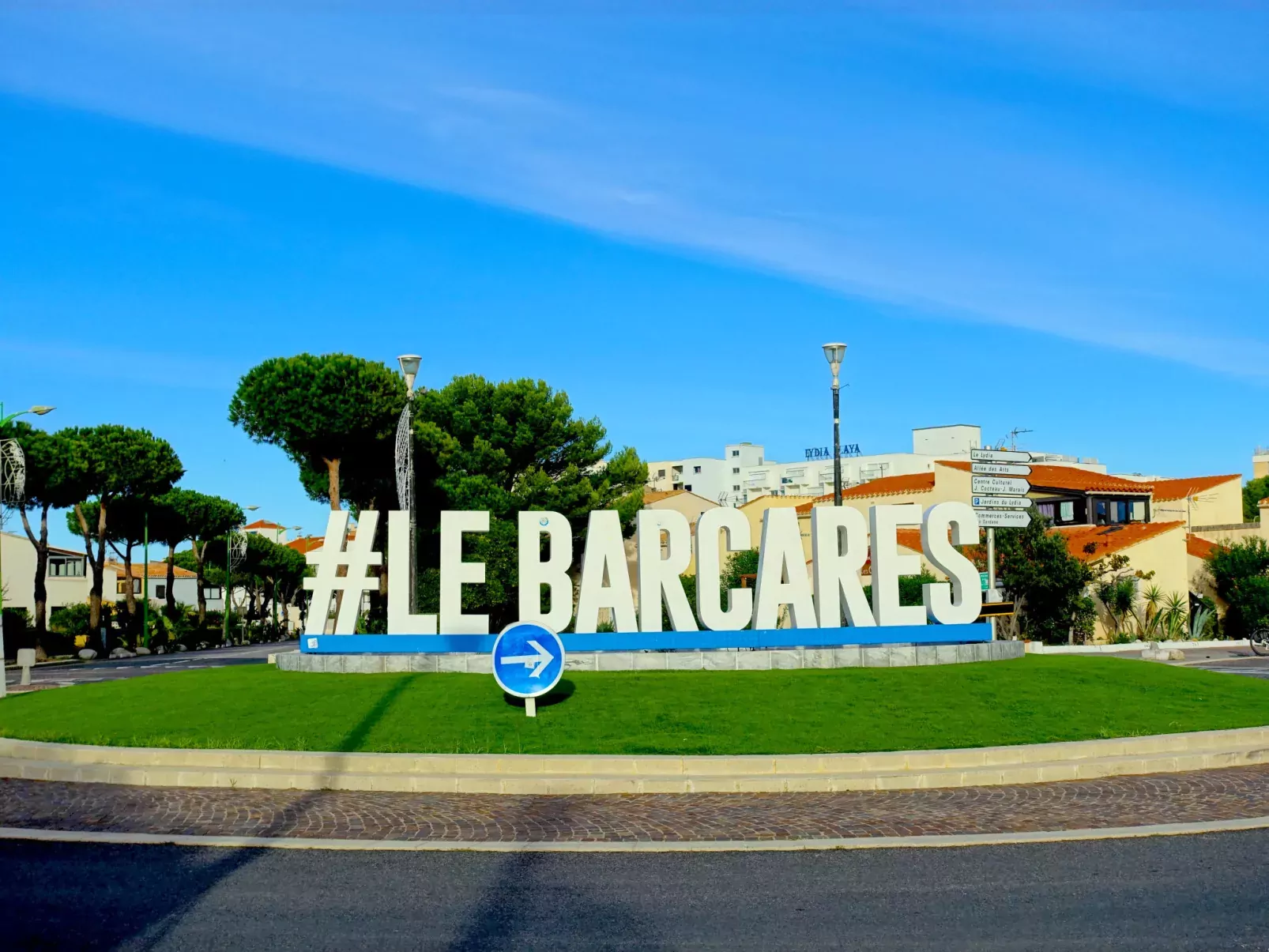 Le Grand Large-Area