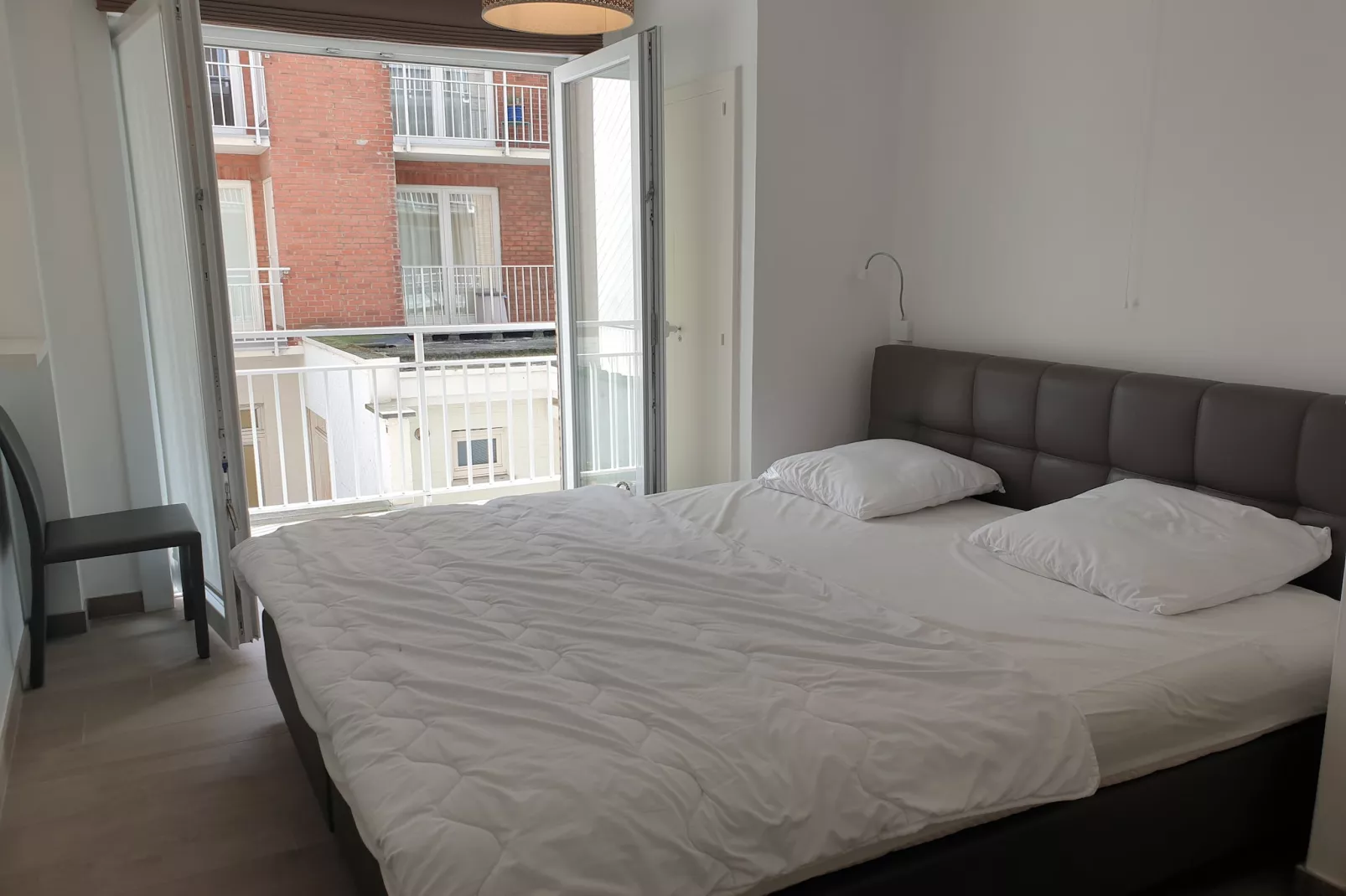 YPERLEE 102-Bedroom