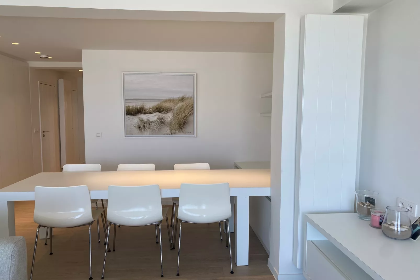 LE GRAND LARGE 701-Dining room