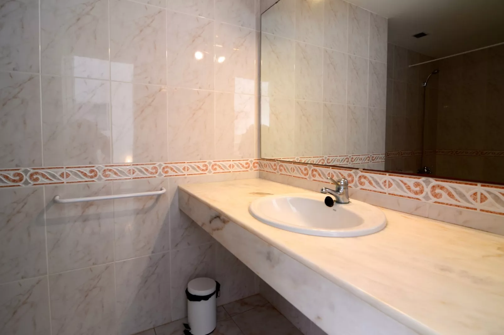 GOLF MAR II A 1-4-Bathroom