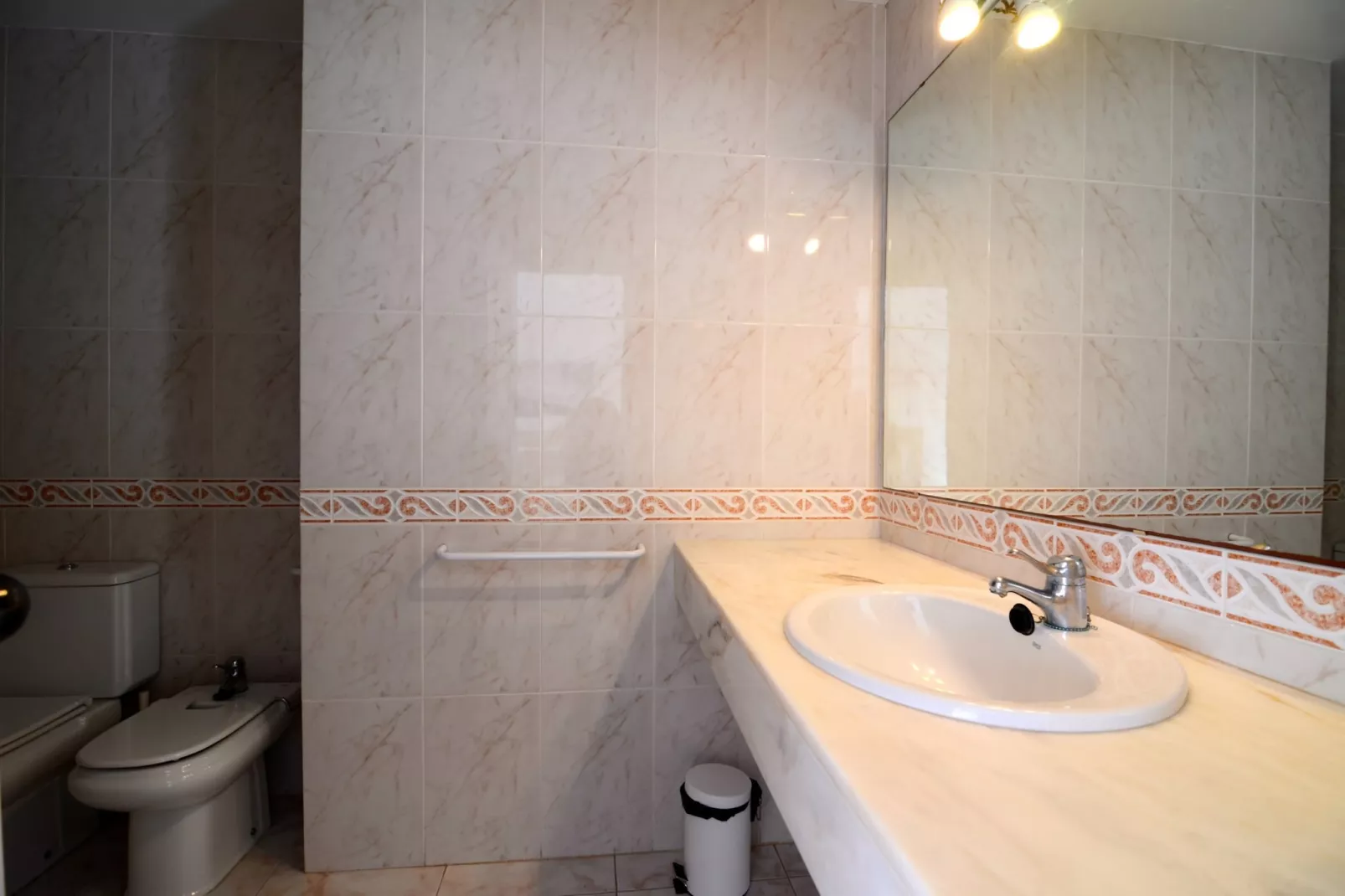 GOLF MAR II A 1-4-Bathroom