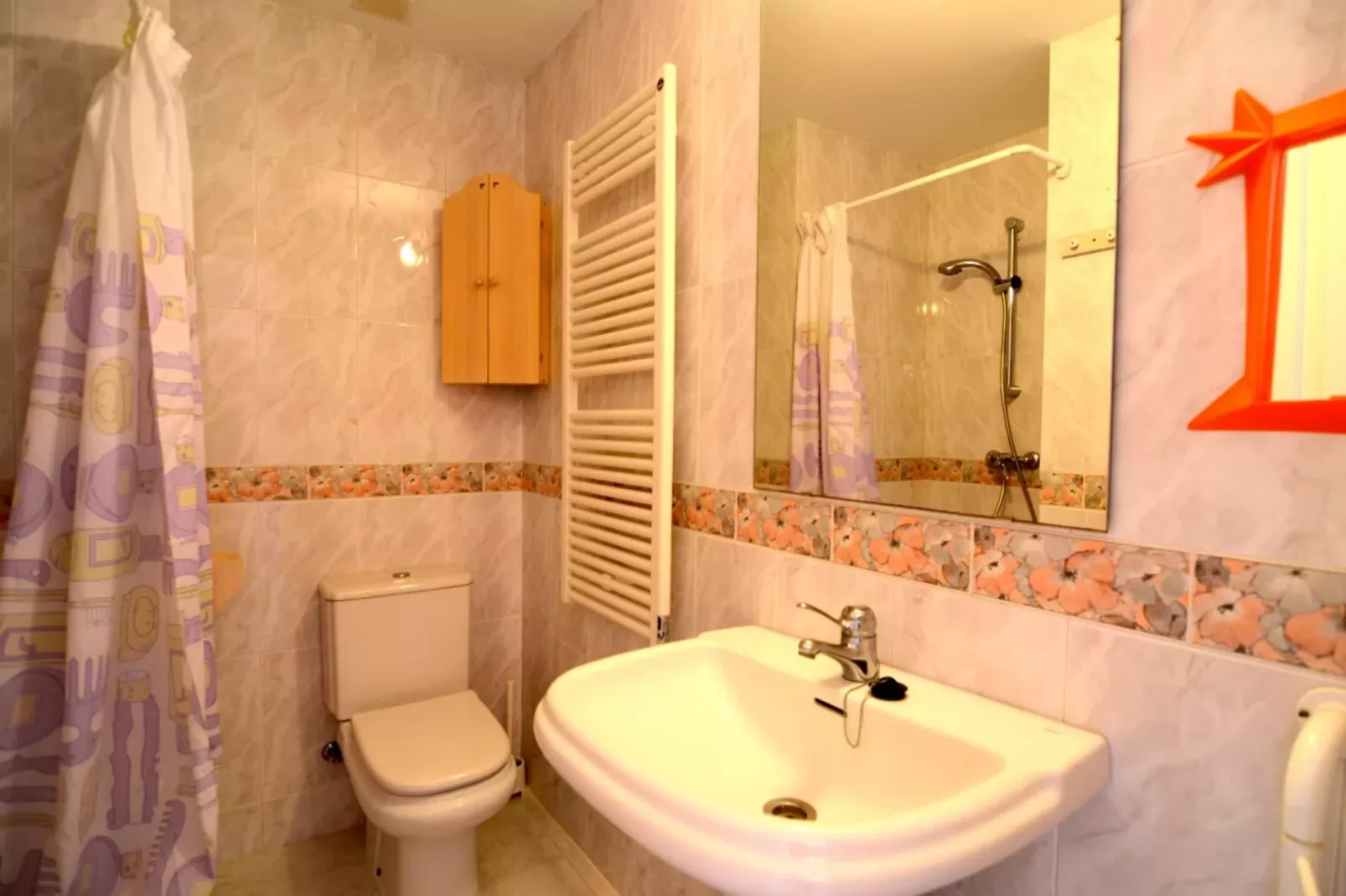 PUIG SA GUILLA I C B-3-Badezimmer
