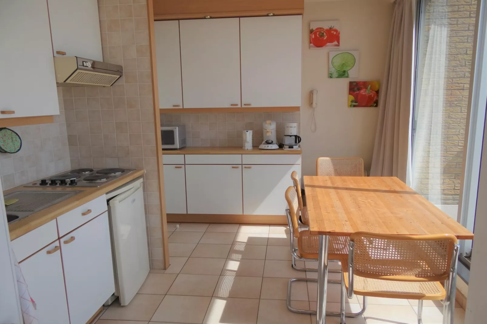 SANTHOOFT B/1002-Kitchen