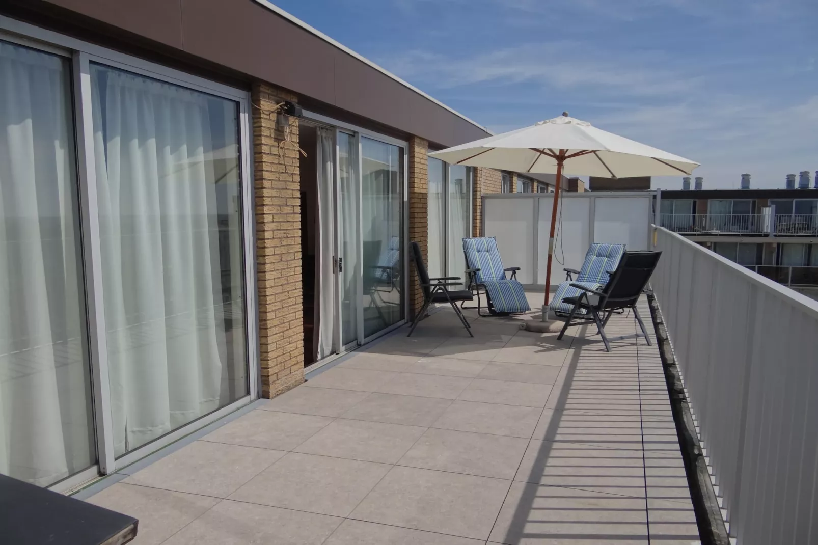 SANTHOOFT B/1002-Terrace balcony