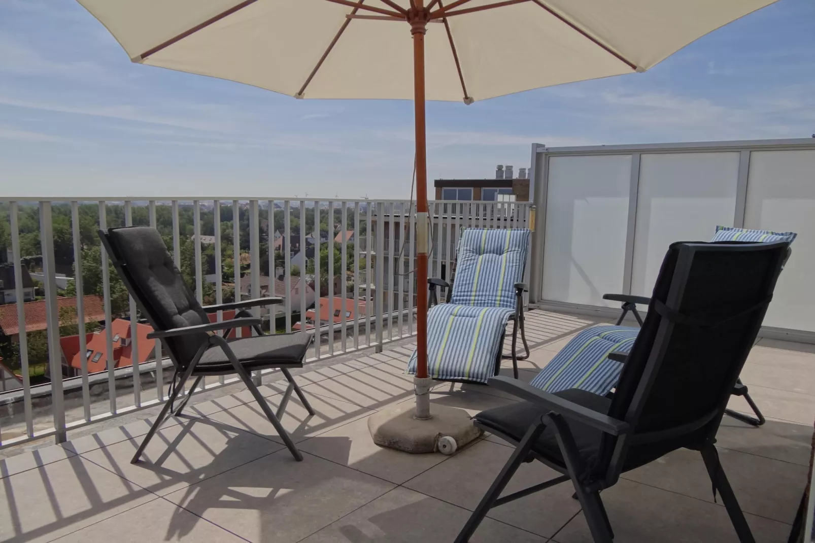SANTHOOFT B/1002-Terrace balcony