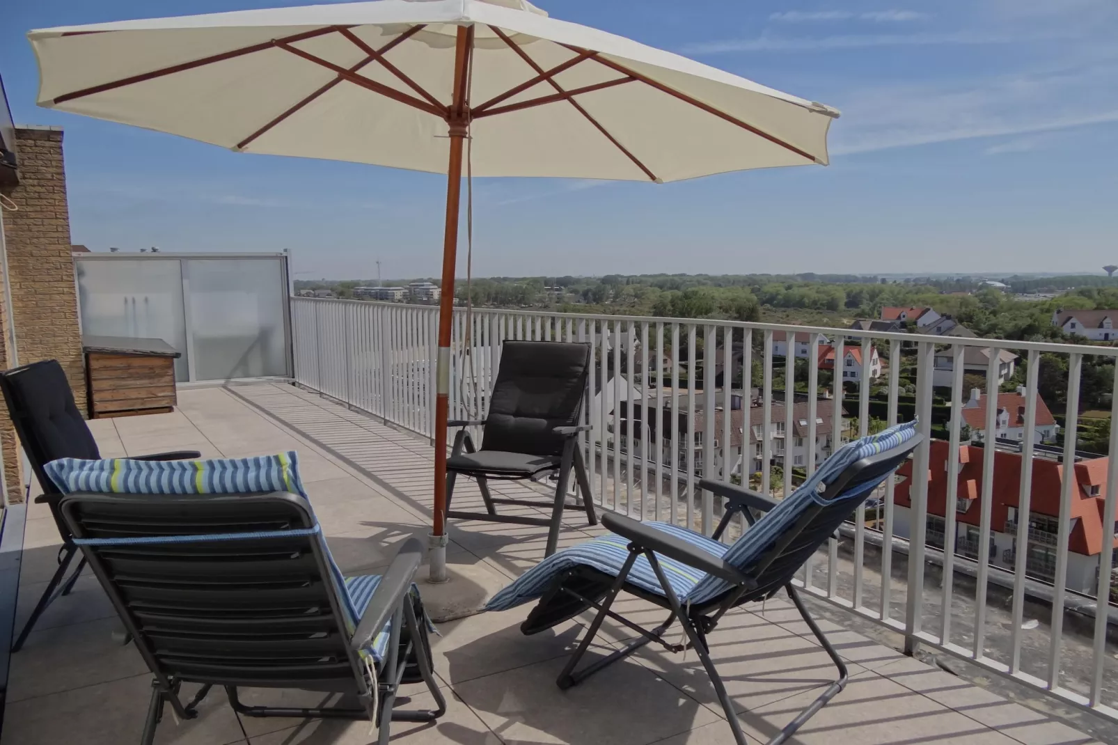 SANTHOOFT B/1002-Terrace balcony