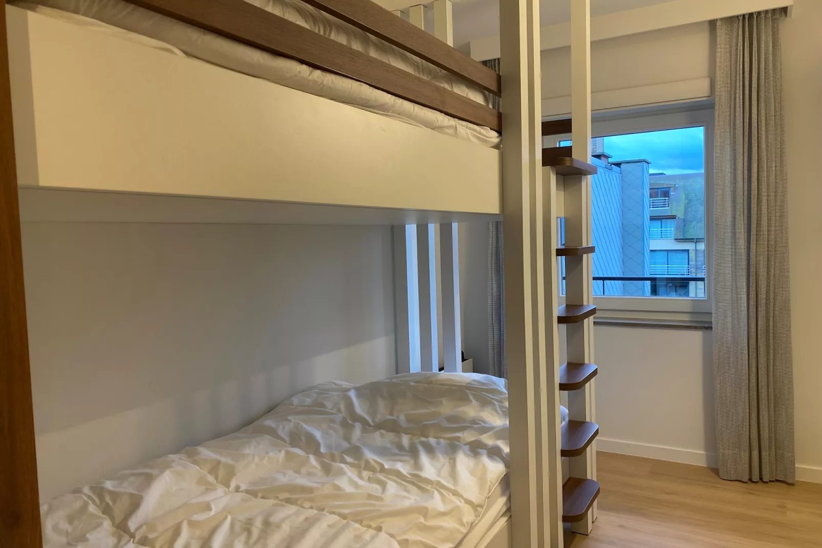 HORIZON 0501GAR-Bedroom