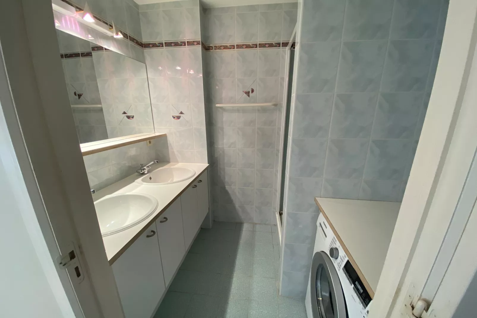 HORIZON 0501GAR-Bathroom