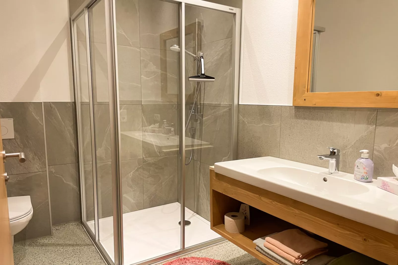 Gruppenhaus zur schönsten Aussicht-Bathroom